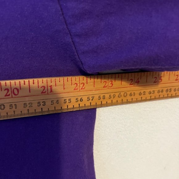 Space Jam Tornado Taz Tasmanian T Shirt Purple Short Sleeve Retro - Picture 6 of 8